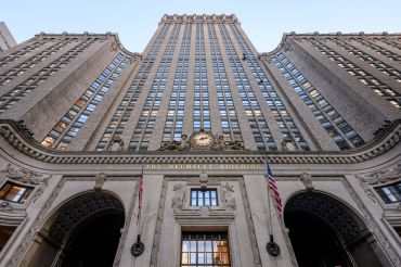 A view of the Helmsley Building. The Building was completed in 1929 in the Art-Deco and Beaux-Arts style by the Warren and Wetmore firm.
