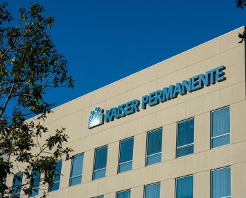 A Kaiser Permanente hospital facility building