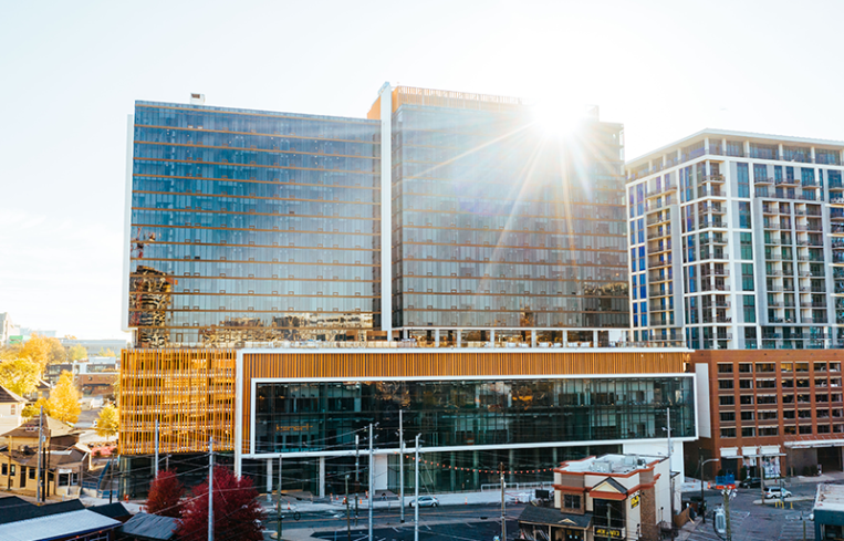 Kenect Nashville, located at 800 19th Avenue South in Nashville’s Midtown neighborhood, the mixed-use high-rise features 420 units.