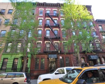 410 West 46th Street, one of Daniel Ohebshalom and Johnathan Santana's buildings that racked up so many housing violations that it became the subject of a years-long court battle with the city.