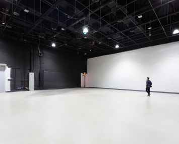 NYU's new Scorcese film production facility at Industry City will eventually have large LED screens for actors and directors to see how they interact with computer generated graphics in real time.
