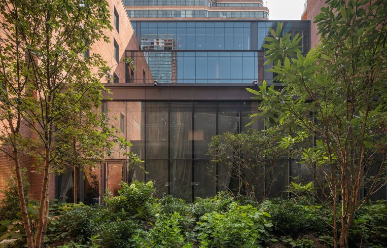 The middle of the building was carved out to allow for the creation of new courtyards, and to re-allocate the floor area for the addition.