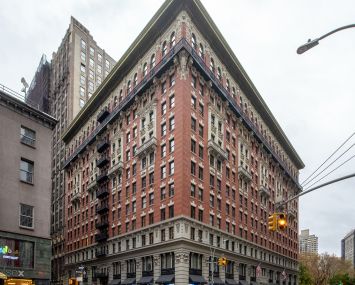 225 Fifth Avenue.