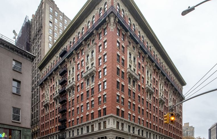 225 Fifth Avenue.