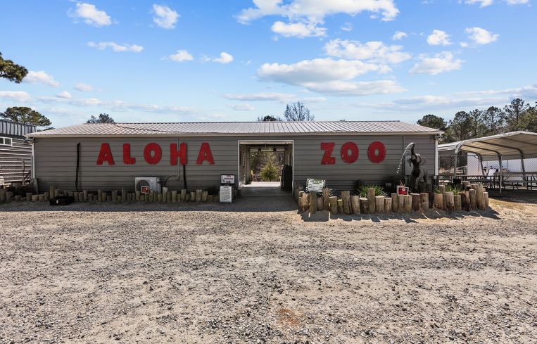 Aloha Safari Park zoo