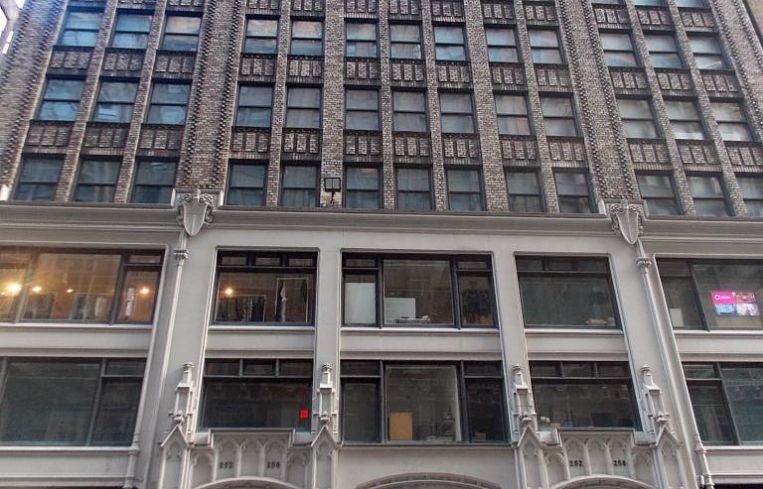 252 W 37th St