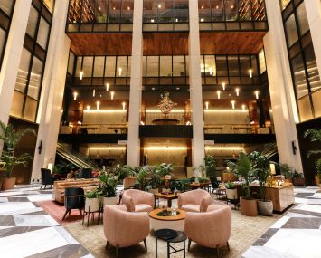 The lobby of 22 Vanderbilt.