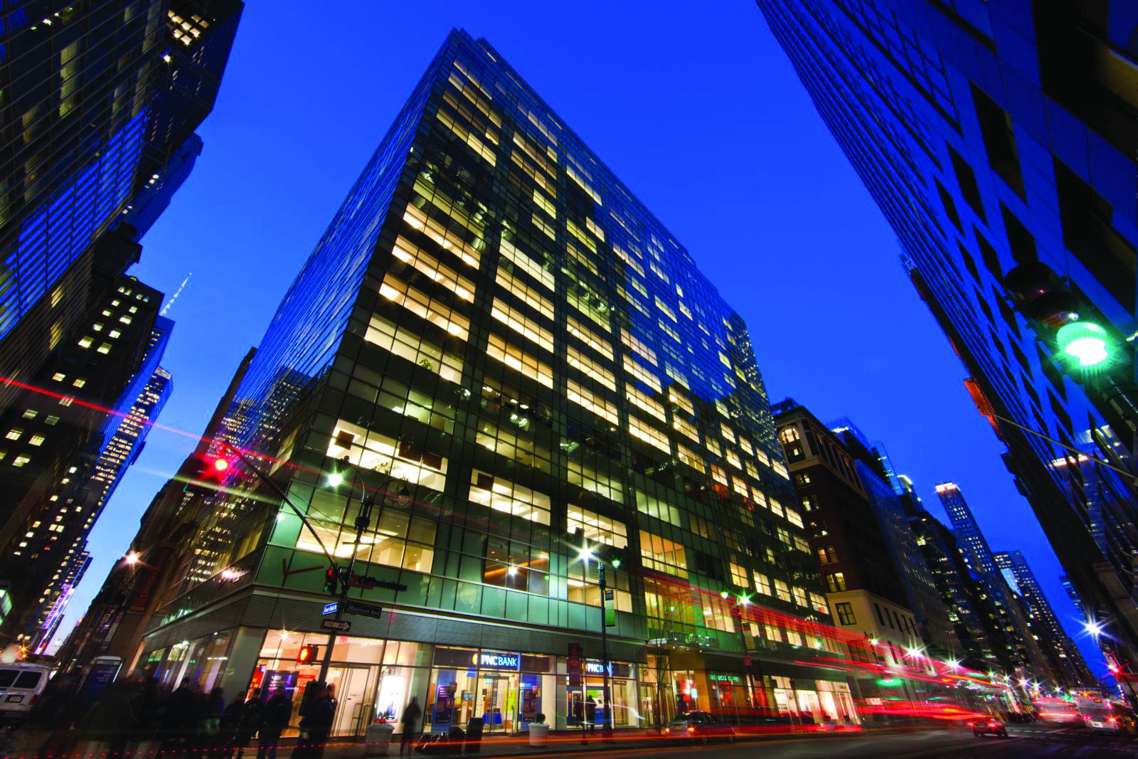 RXR Defaults on $315M Loan Secured by 340 Madison Avenue in Manhattan - Vimarsana News
