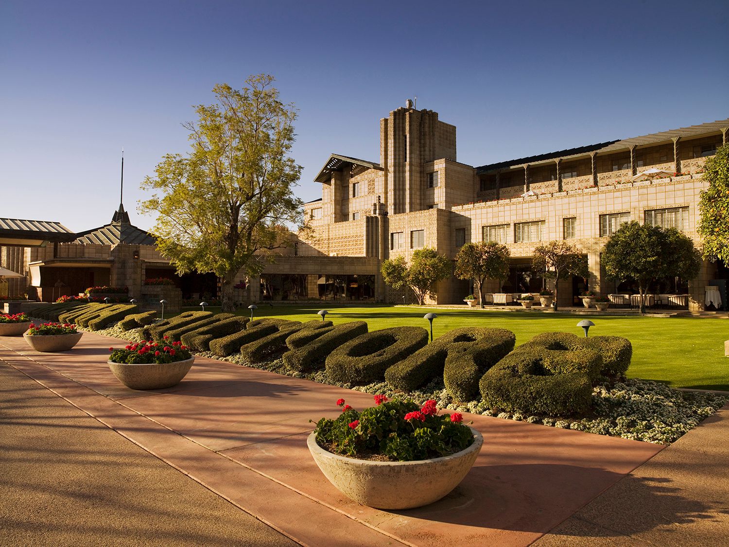 Morgan Stanley, JP Morgan, Deutsche Bank Finance $705M Acquisition of Arizona Hotel – Commercial Observer - Vimarsana News