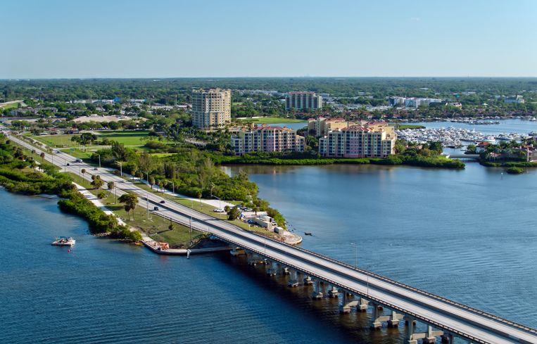 An aerial view of the bridge leading into Palmetto, Florida