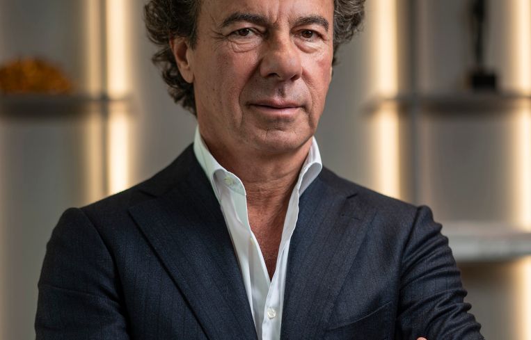 Ugo Colombo.