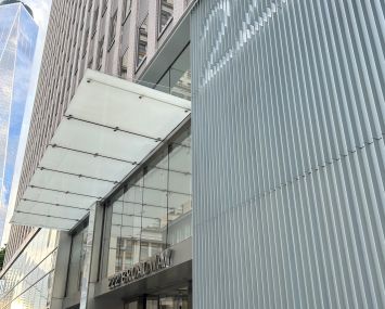 222 Broadway sold for nearly $400 million less than its 2016 sales price.