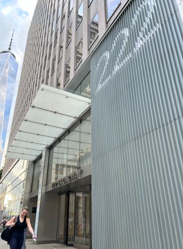 222 Broadway sold for nearly $400 million less than its 2016 sales price.