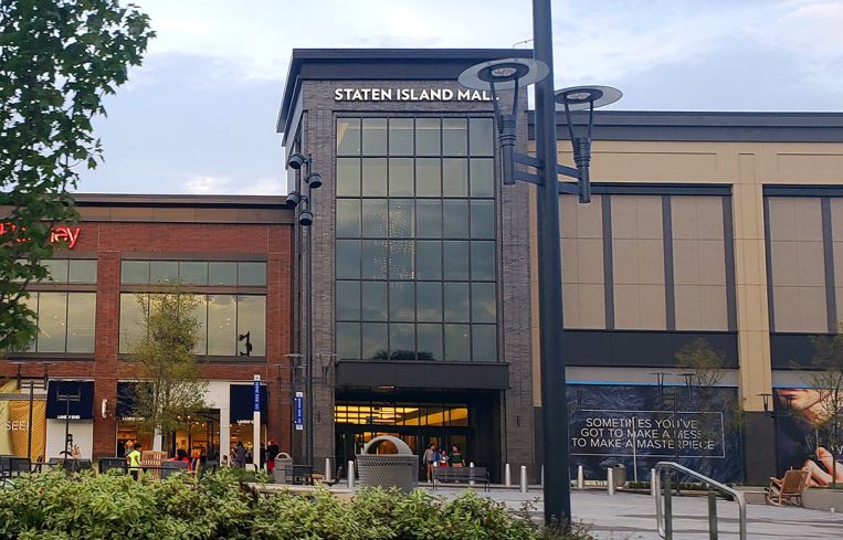 The Staten Island Mall