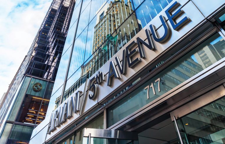 A photo of 717-715 Fifth Avenue.