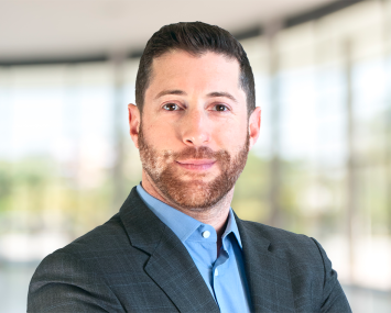 A headshot of Jonathan Schifrin.