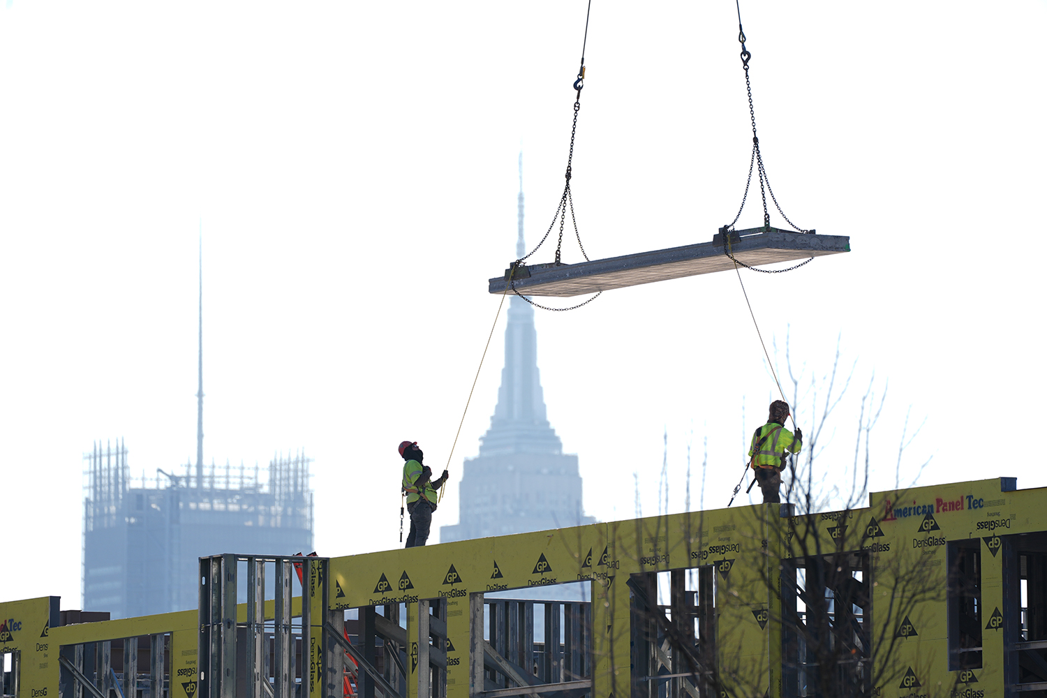 Construction-workers-GettyImages-2189080