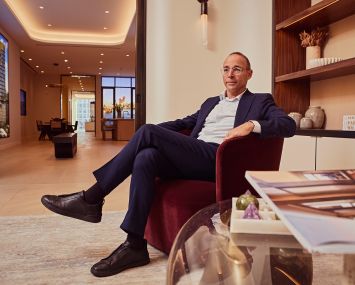 Miki Naftali, CEO and chairman of Naftali Group, in the sales gallery for One Williamsburg Wharf.