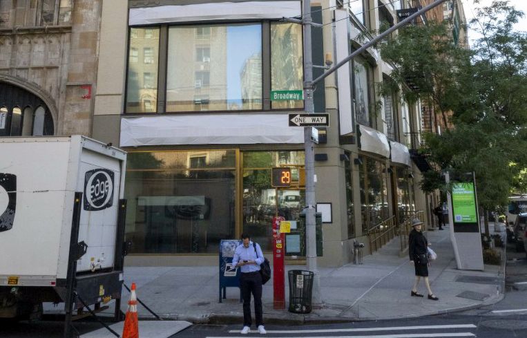 2160 Broadway.