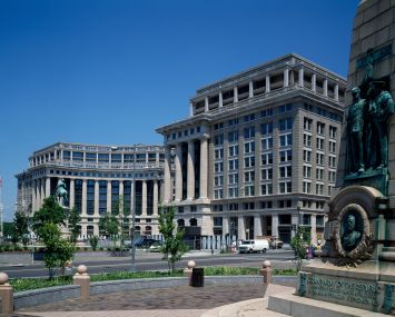 Market Square at 701 and 801 Pennsylvania Avenue.