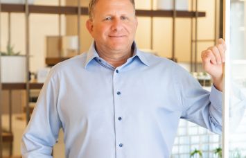 Noam Ziv of Glass House Boca Raton.