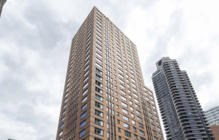 1035 Third Avenue.