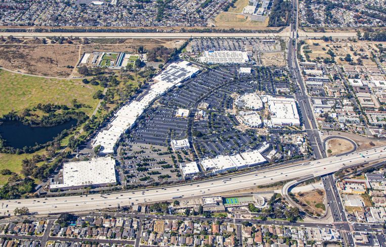 Aerial photo of Long Beach Towne Center in Long Beach, Calif.