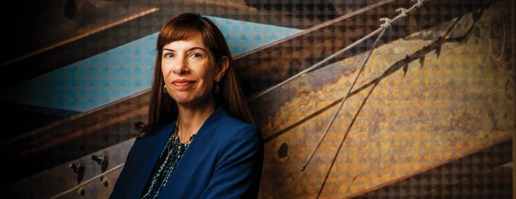 Melissa Román Burch.