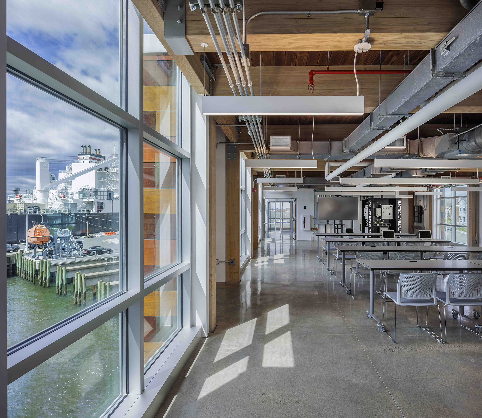 All of the building’s structural elements were left intentionally exposed to give students a glimpse of how this material functions.