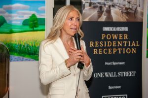 Commercial Observer’s Power Residential Gala Turned Into a Multifaceted Soiree Leslie Wilson of Douglas Elliman accepts the Luxury Property of the Year Award at Commercial Observer's Power Residential Reception.