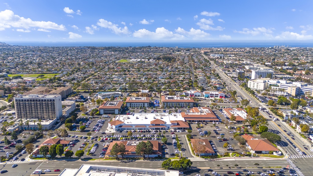 Village Del Amo, Torrance, Calif.