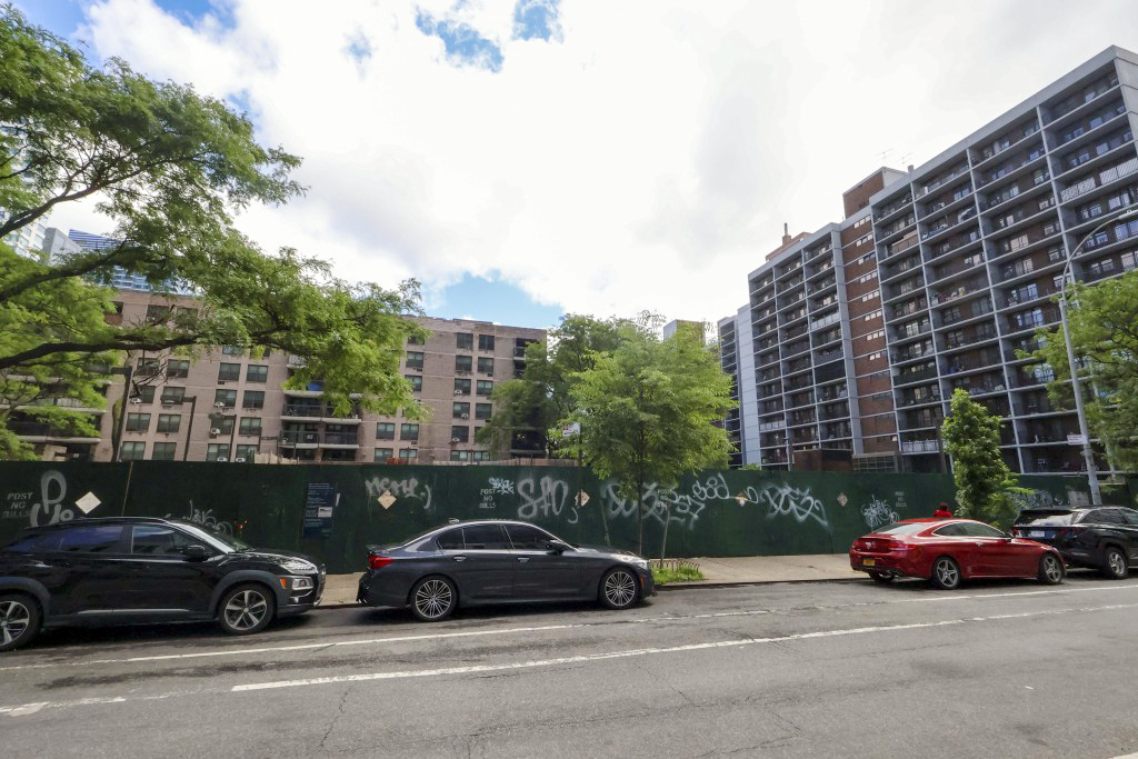 539 West 54th Street.