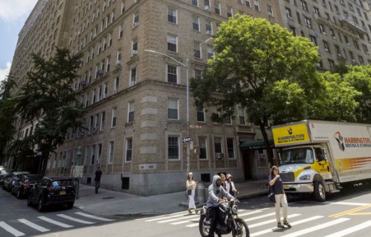 698 West End Avenue.