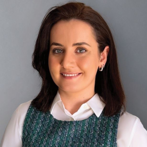 Úna Marley, 31
