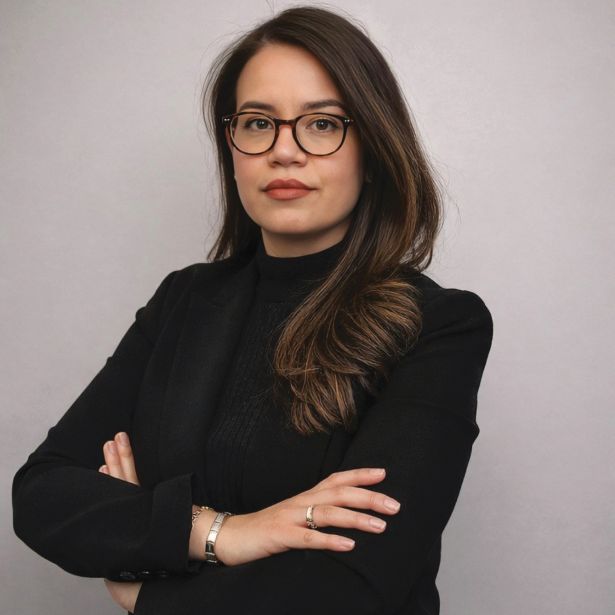 Rosa Reina, 38