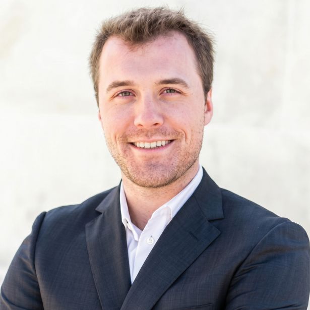 Alec Richards, 35