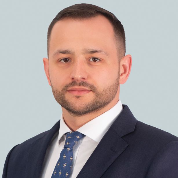 Arman Samouk, 29