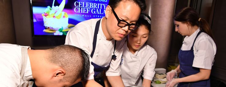 Chef Jiho Kim (second from left) attends Autism Speaks Celebrity Chef Gala in 2017.