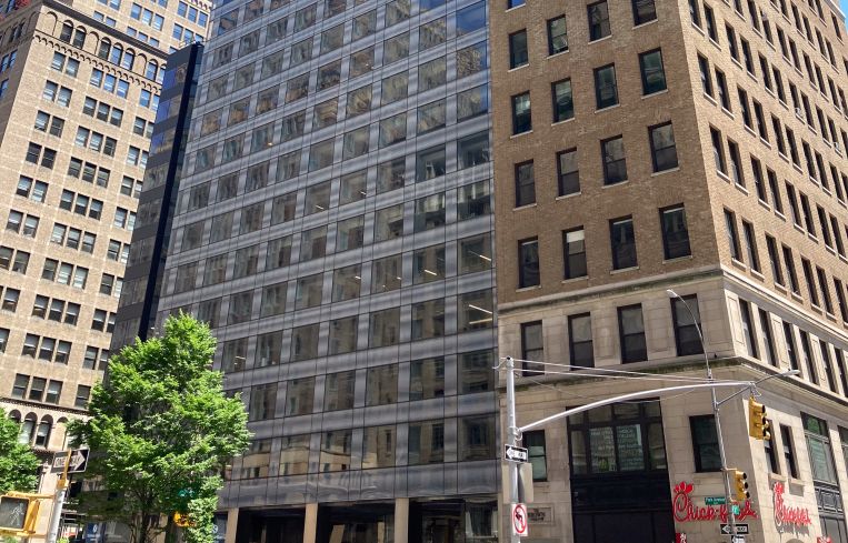 475 Park Avenue South.