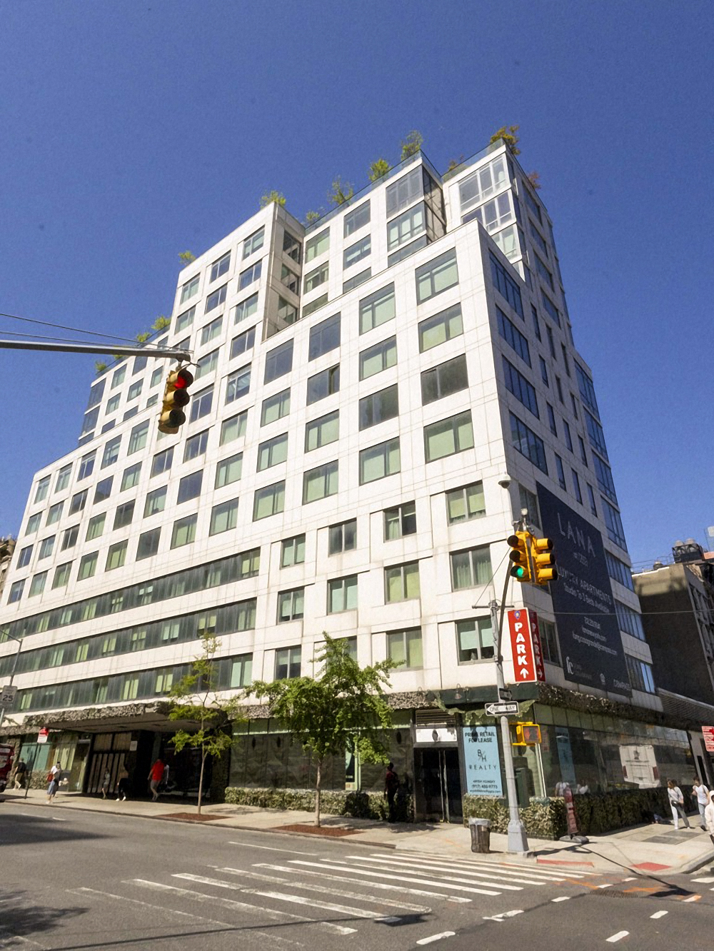 Capital Insight Acquires Hudson Yards Hotel Property in
Foreclosure Auction
