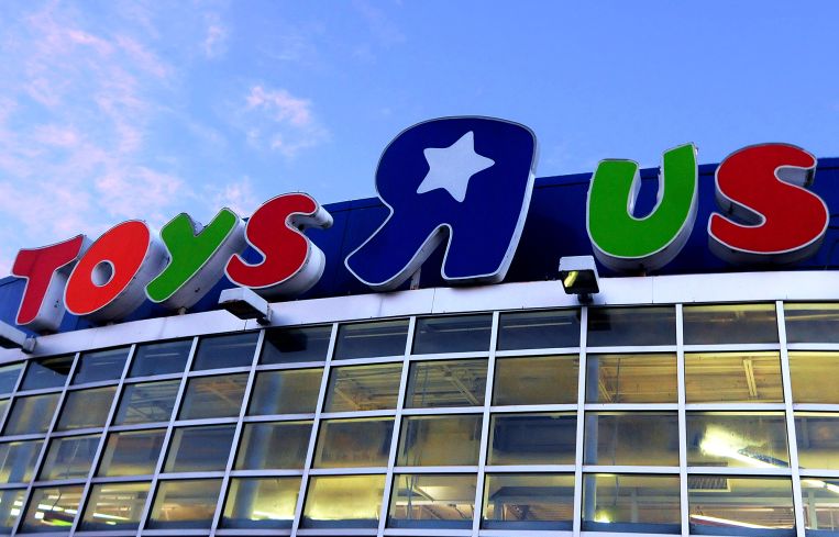 Toy R Us Only Toys R Us Bets on Brick and Mortar With 120 New Stores – Commercial ...